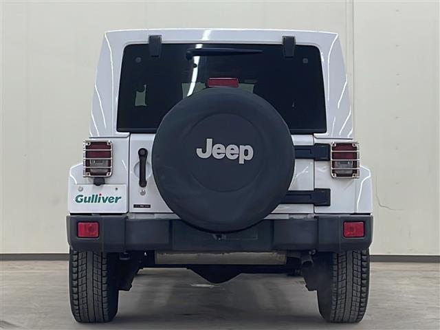 ジープ・ラングラーアンリミテッド サハラ（6枚目）