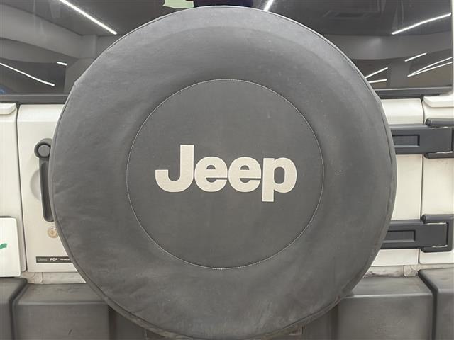 ジープ・ラングラーアンリミテッド サハラ（28枚目）