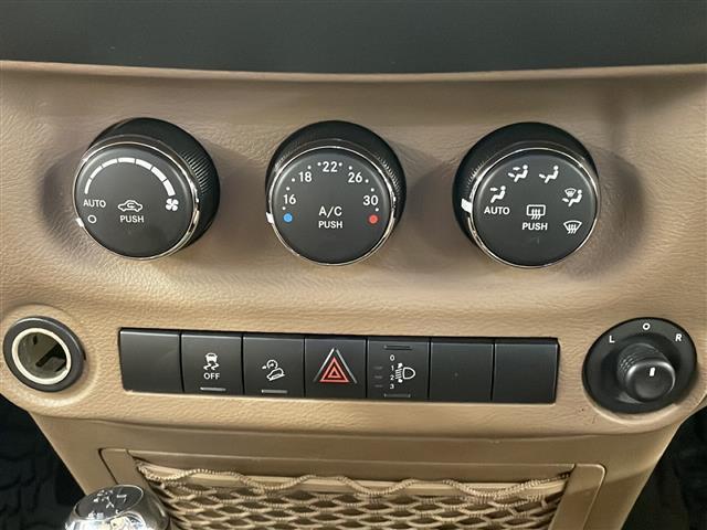 ジープ・ラングラーアンリミテッド サハラ（33枚目）