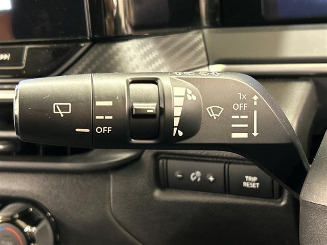 ノート e-パワー X FOUR 4WD/ETC/パワーウィンドウ/オートブレーキホールド/クルーズコントロール/シートヒーター/ステアリングヒーター/オートライト(24枚目)