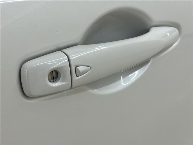 ノート e-パワー X FOUR 4WD/ETC/パワーウィンドウ/オートブレーキホールド/クルーズコントロール/シートヒーター/ステアリングヒーター/オートライト(33枚目)