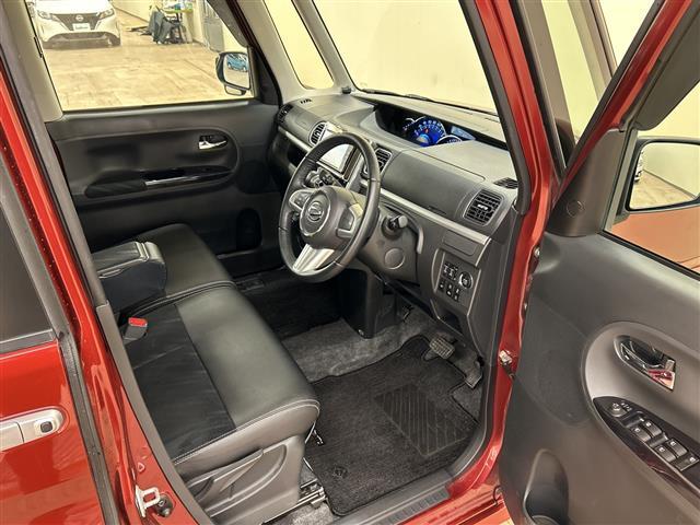 タント カスタムRS トップエディションSAIII 4WD/スマートキー/プッシュスタート/両側パワースライドドア/シートヒーター/ハーフレザーシート/アイドリングストップ/メモリーナビ(9枚目)