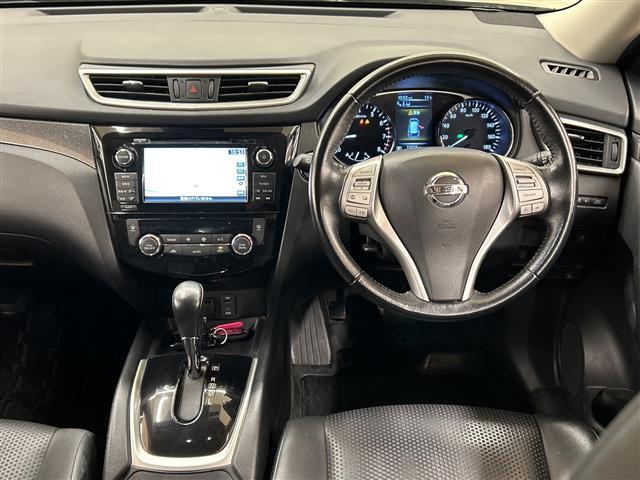 エクストレイル ２０Ｘ　エマージェンシーブレーキパッケージ　４ＷＤ／クルーズコントロール／アイドリングストップ／メモリナビ／ワンセグテレビ／バックカメラ／クルーズコントロール／ドアバイザー／プッシュスタート／ＥＴＣ／エンジンスターター（4枚目）