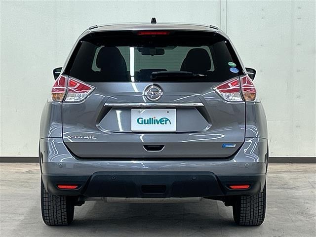 エクストレイル ２０Ｘ　エマージェンシーブレーキパッケージ　４ＷＤ／クルーズコントロール／アイドリングストップ／メモリナビ／ワンセグテレビ／バックカメラ／クルーズコントロール／ドアバイザー／プッシュスタート／ＥＴＣ／エンジンスターター（6枚目）