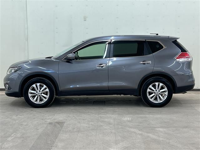 エクストレイル ２０Ｘ　エマージェンシーブレーキパッケージ　４ＷＤ／クルーズコントロール／アイドリングストップ／メモリナビ／ワンセグテレビ／バックカメラ／クルーズコントロール／ドアバイザー／プッシュスタート／ＥＴＣ／エンジンスターター（8枚目）