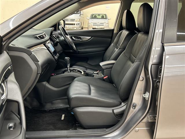 エクストレイル ２０Ｘ　エマージェンシーブレーキパッケージ　４ＷＤ／クルーズコントロール／アイドリングストップ／メモリナビ／ワンセグテレビ／バックカメラ／クルーズコントロール／ドアバイザー／プッシュスタート／ＥＴＣ／エンジンスターター（12枚目）