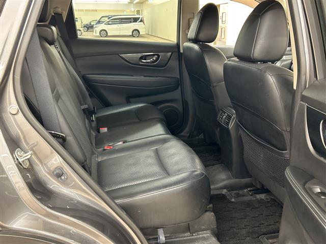 エクストレイル ２０Ｘ　エマージェンシーブレーキパッケージ　４ＷＤ／クルーズコントロール／アイドリングストップ／メモリナビ／ワンセグテレビ／バックカメラ／クルーズコントロール／ドアバイザー／プッシュスタート／ＥＴＣ／エンジンスターター（13枚目）