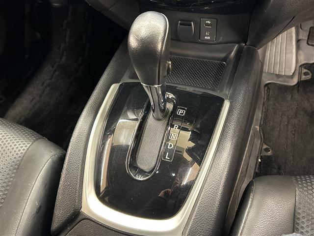 エクストレイル ２０Ｘ　エマージェンシーブレーキパッケージ　４ＷＤ／クルーズコントロール／アイドリングストップ／メモリナビ／ワンセグテレビ／バックカメラ／クルーズコントロール／ドアバイザー／プッシュスタート／ＥＴＣ／エンジンスターター（20枚目）