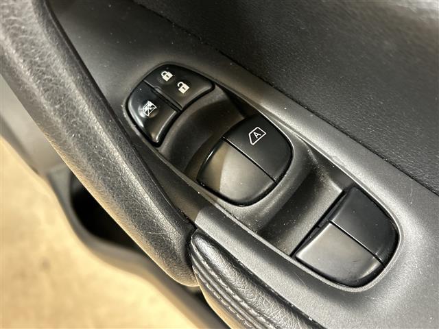 エクストレイル ２０Ｘ　エマージェンシーブレーキパッケージ　４ＷＤ／クルーズコントロール／アイドリングストップ／メモリナビ／ワンセグテレビ／バックカメラ／クルーズコントロール／ドアバイザー／プッシュスタート／ＥＴＣ／エンジンスターター（26枚目）