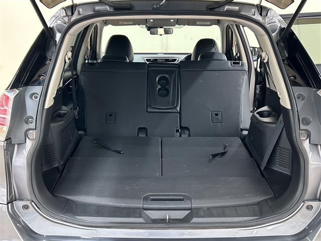 エクストレイル ２０Ｘ　エマージェンシーブレーキパッケージ　４ＷＤ／クルーズコントロール／アイドリングストップ／メモリナビ／ワンセグテレビ／バックカメラ／クルーズコントロール／ドアバイザー／プッシュスタート／ＥＴＣ／エンジンスターター（41枚目）