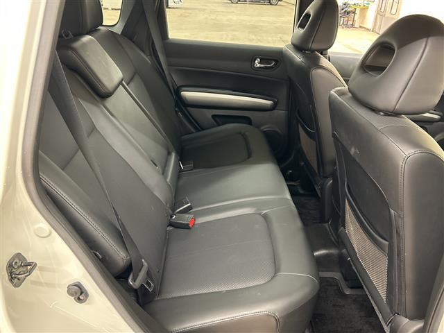 エクストレイル 20X 4WD/純正ナビ/フルセグテレビ/バックカメラ/ドアバイザー/ETC/冬タイヤ付き/HIDヘッドライト(13枚目)