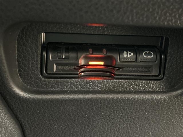 エクストレイル 20X 4WD/純正ナビ/フルセグテレビ/バックカメラ/ドアバイザー/ETC/冬タイヤ付き/HIDヘッドライト(28枚目)