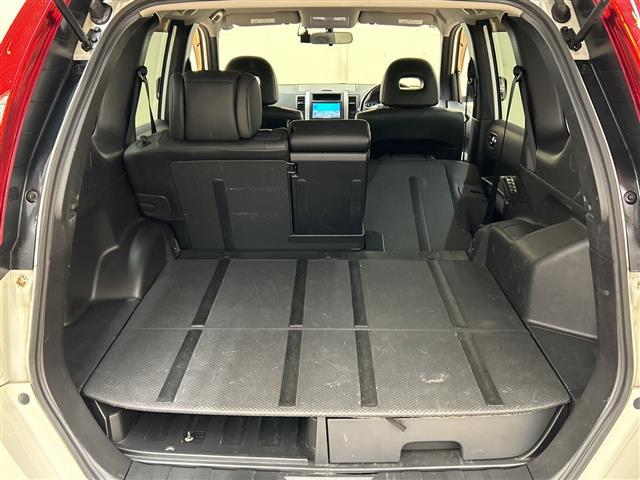 エクストレイル 20X 4WD/純正ナビ/フルセグテレビ/バックカメラ/ドアバイザー/ETC/冬タイヤ付き/HIDヘッドライト(40枚目)