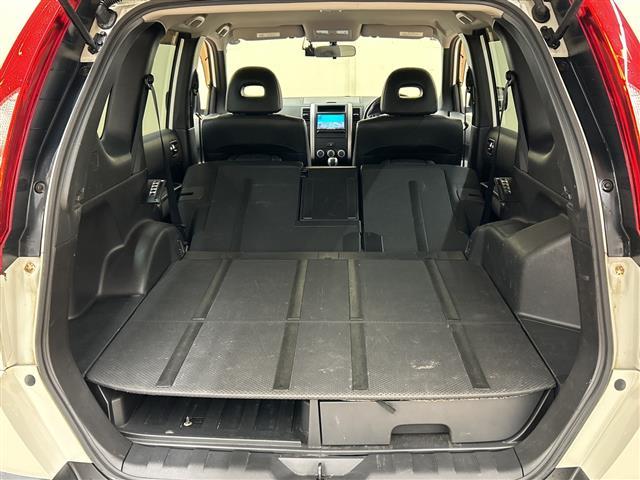 エクストレイル 20X 4WD/純正ナビ/フルセグテレビ/バックカメラ/ドアバイザー/ETC/冬タイヤ付き/HIDヘッドライト(41枚目)