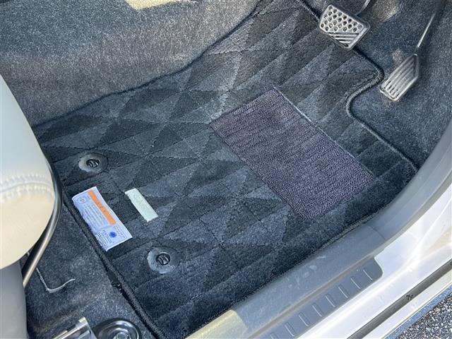 キャスト スタイルG SAII 純正SDナビゲーション Bluetooth フルセグTV DVD視聴可能 スマートキー 衝突回避軽減機能 LEDヘッドライト オートライト フォグランプ 横滑り防止装置 レーンキープアシスト(18枚目)