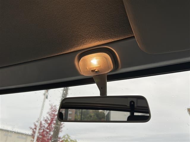 キャリイトラック ベースグレード 4WD 5速マニュアル 社外カーオーディオ CD USB入力端子 ハロゲンヘッドライト 社外フロアマット 社外荷台ラバーマット 保証書 取扱説明書(13枚目)