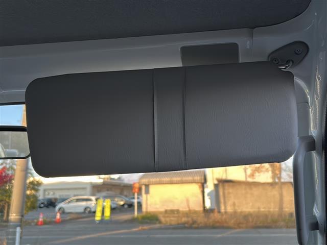 店頭在庫以外にも全国約４万台※の在庫から、ぴったりな１台をご提案します！※２０２３年１０月現在の在庫台数です。売約済の可能性があります。