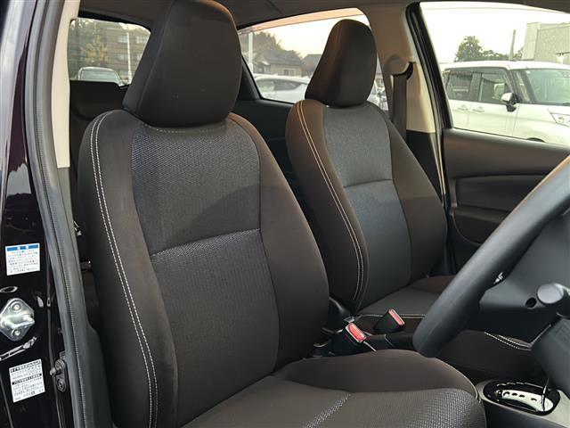 ヴィッツ F セーフティーエディションII 4WD トヨタセーフティセンスC 衝突軽減ブレーキ クリアランスソナー レーンキープアシスト SDナビ ワンセグTV Bluetooth バックカメラ LEDライト ETC スマートキー(20枚目)