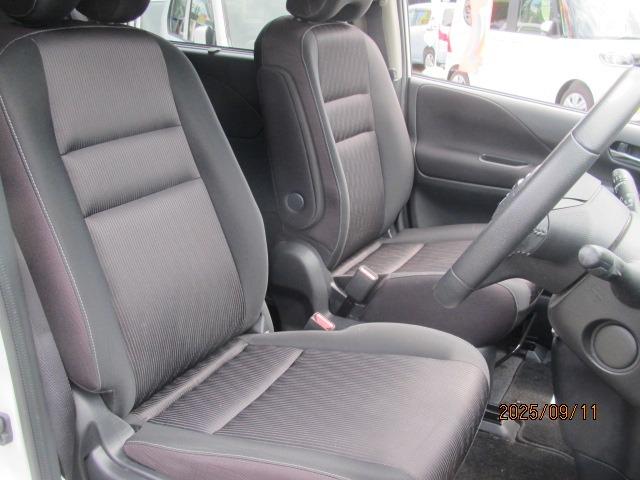 セレナ ハイウェイスター　記録簿　ＡＣ　ＰＳ　ハイブリッド　後席モニター　ＣＶＴ　盗難防止システム　衝突安全ボディ　スマートキー　衝突被害軽減システム　バックカメラ　オートライト　アイドリングストップ（7枚目）