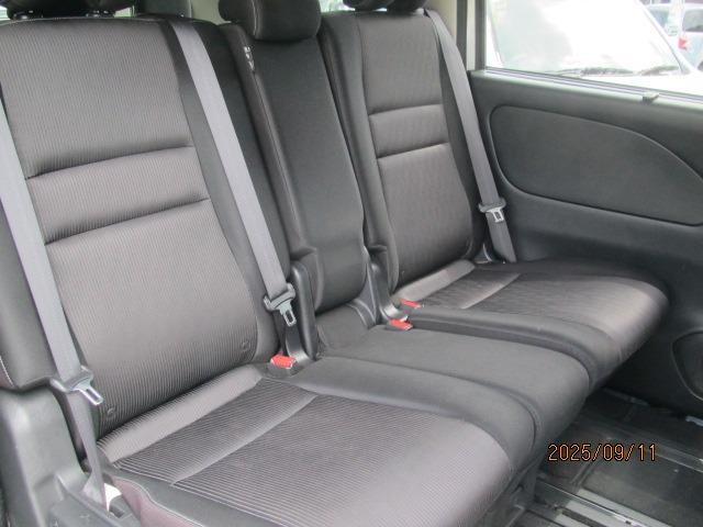 セレナ ハイウェイスター　記録簿　ＡＣ　ＰＳ　ハイブリッド　後席モニター　ＣＶＴ　盗難防止システム　衝突安全ボディ　スマートキー　衝突被害軽減システム　バックカメラ　オートライト　アイドリングストップ（11枚目）