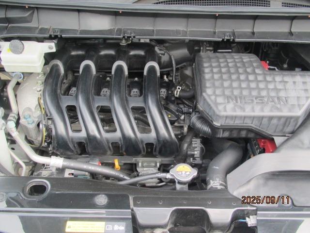 セレナ ハイウェイスター　記録簿　ＡＣ　ＰＳ　ハイブリッド　後席モニター　ＣＶＴ　盗難防止システム　衝突安全ボディ　スマートキー　衝突被害軽減システム　バックカメラ　オートライト　アイドリングストップ（23枚目）