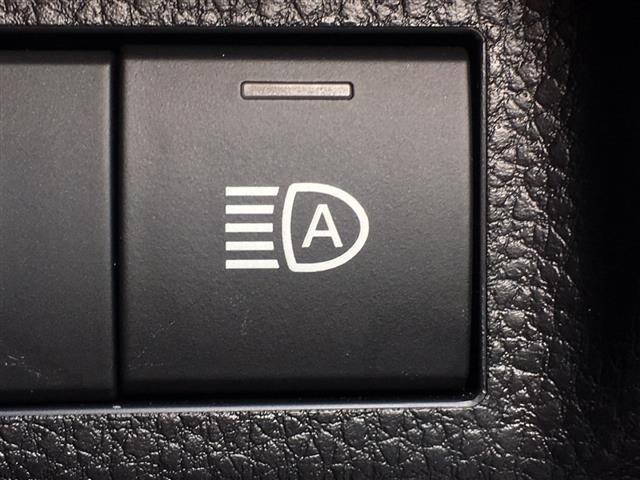 アドベンチャー オフロードパッケージ 禁煙車 4WD トヨタセーフティーセンス 9型DA BlueTooth接続 全周囲 ETC BSM 黒革 パワーシート ルーフレール クリアランスソナー LEDライト ダウンヒルアシスト 純正18AW(8枚目)