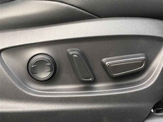 ハイブリッド Z 禁煙車 トヨタセーフティーセンス 9型DA BT接続 USB 全周囲カメラ 電動リアゲート ハーフレザー シートヒーター パワーシート BSM ルーフレール クリアランスソナー AC100V LED(20枚目)