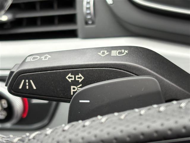 A4 2.0TFSIクワトロ ナビ(CD/DVD/SD/USB/AUX) バックカメラ フルセグテレビ 衝突軽減ブレーキ コーナーセンサー レーダークルーズコントロール パワーシート シートヒーター ブレーキホールド ETC(7枚目)