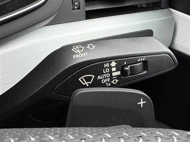 A4 2.0TFSIクワトロ ナビ(CD/DVD/SD/USB/AUX) バックカメラ フルセグテレビ 衝突軽減ブレーキ コーナーセンサー レーダークルーズコントロール パワーシート シートヒーター ブレーキホールド ETC(8枚目)