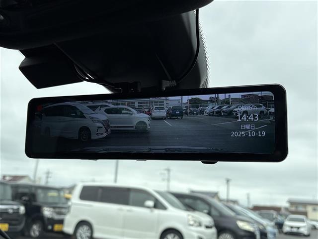 A4 2.0TFSIクワトロ ナビ(CD/DVD/SD/USB/AUX) バックカメラ フルセグテレビ 衝突軽減ブレーキ コーナーセンサー レーダークルーズコントロール パワーシート シートヒーター ブレーキホールド ETC(10枚目)