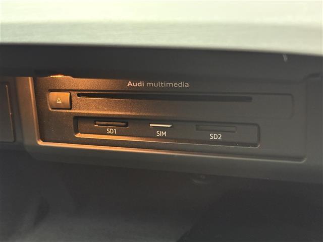 A4 2.0TFSIクワトロ ナビ(CD/DVD/SD/USB/AUX) バックカメラ フルセグテレビ 衝突軽減ブレーキ コーナーセンサー レーダークルーズコントロール パワーシート シートヒーター ブレーキホールド ETC(20枚目)