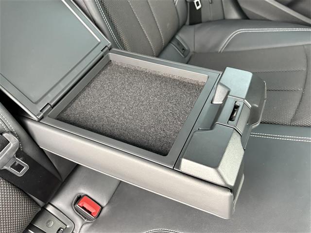 A4 2.0TFSIクワトロ ナビ(CD/DVD/SD/USB/AUX) バックカメラ フルセグテレビ 衝突軽減ブレーキ コーナーセンサー レーダークルーズコントロール パワーシート シートヒーター ブレーキホールド ETC(29枚目)