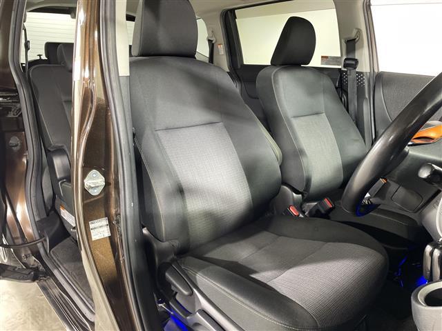 シエンタ Ｇ　社外メモリナビ　フルセグテレビ　バックカメラ　プッシュスタート　両側パワースライドドア　ＥＴＣ　衝突被害軽減システム　オートマチックハイビーム（26枚目）