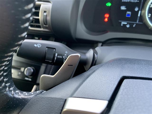 IS IS300h Fスポーツ 純正ナビ フルセグ バックカメラ 純正ビルトインETC2.0 ステアリングスイッチ ブルーレイ視聴可 プリクラッシュセーフティ レーンキープアシスト アダプティブクルーズコントロール オートハイビーム(7枚目)