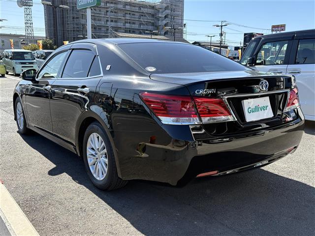 クラウンハイブリッド ロイヤルサルーン ナビ(CD/DVD/BT/SD/USB/AUX) バックカメラ フルセグテレビ プリクラッシュセーフティ レーンキープアシスト レーダークルーズコントロール ステアリングヒーター パワーシート(3枚目)