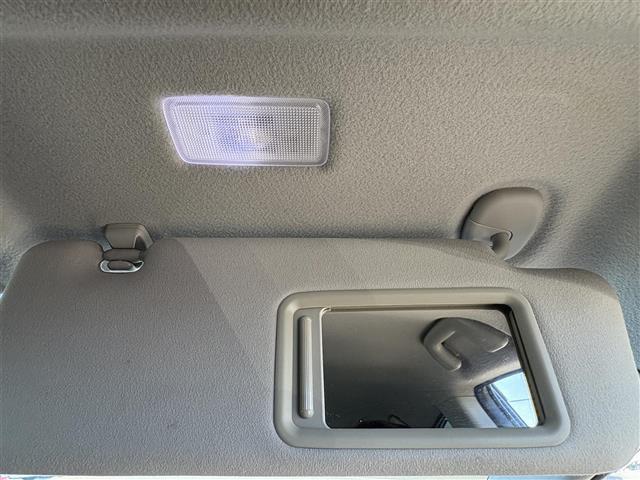 プリウス S 純正SDナビ(CD/DVD/BT/SD) バックカメラ フルセグテレビ ETC スマートキー オートライト プッシュスタートボタン ステアリングスイッチ 社外アルミホイール フロアマット(14枚目)