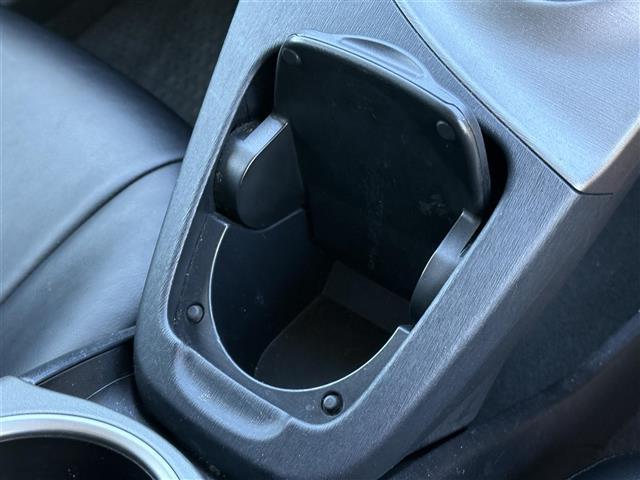 プリウス S 純正SDナビ(CD/DVD/BT/SD) バックカメラ フルセグテレビ ETC スマートキー オートライト プッシュスタートボタン ステアリングスイッチ 社外アルミホイール フロアマット(20枚目)