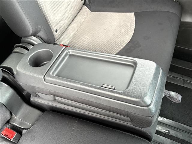 セレナ ライダーブラックラインS-HVアドバンスドセーフティ 純正ナビ(CD/DVD/AUX/BT) 全方位カメラ エマージェンシーブレーキ 両側パワースライドドア コーナーセンサー クルーズコントロール オートライト スマートキー プッシュスタートボタン(27枚目)