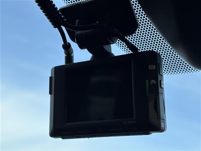 クラウンハイブリッド RS ナビ(CD/DVD/BT/SD/USB/Miracast) フルセグテレビ 全方位カメラ ヘッドアップディスプレイ 前後ドライブレコーダー ETC2.0 AC100V プリクラッシュセーフティ(8枚目)