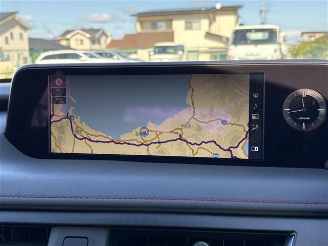 UX UX250h Fスポーツ 純正10.3インチナビ(BT/CD/DVD/フルセグ/USB/SD/Miracast) TRDエアロ ムーンルーフ 赤レザーシート 全方位カメラ 三眼LEDヘッドライト ヘッドアップディスプレイ(14枚目)