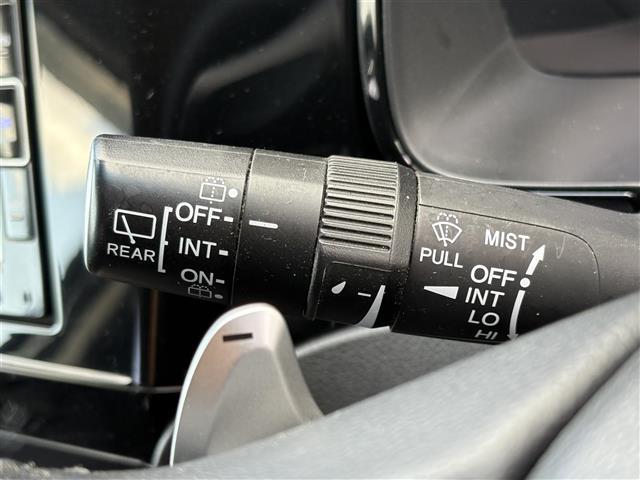 シャトル ハイブリッド ナビ(CD/DVD/BT/SD/USB) フルセグテレビ バックカメラ 衝突軽減ブレーキ レーダークルーズコントロール ETC シートヒーター ステアリングスイッチ パドルシフト スマートキー(6枚目)