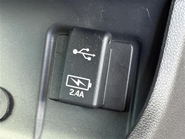 シャトル ハイブリッド ナビ(CD/DVD/BT/SD/USB) フルセグテレビ バックカメラ 衝突軽減ブレーキ レーダークルーズコントロール ETC シートヒーター ステアリングスイッチ パドルシフト スマートキー(24枚目)