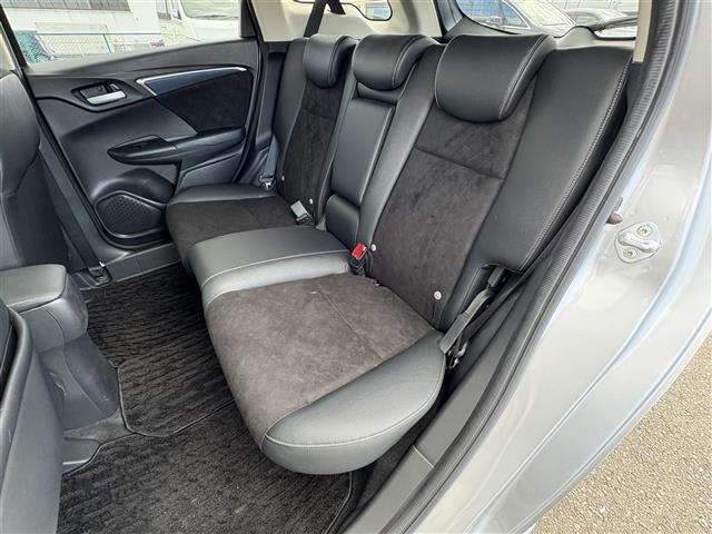 シャトル ハイブリッド ナビ(CD/DVD/BT/SD/USB) フルセグテレビ バックカメラ 衝突軽減ブレーキ レーダークルーズコントロール ETC シートヒーター ステアリングスイッチ パドルシフト スマートキー(33枚目)