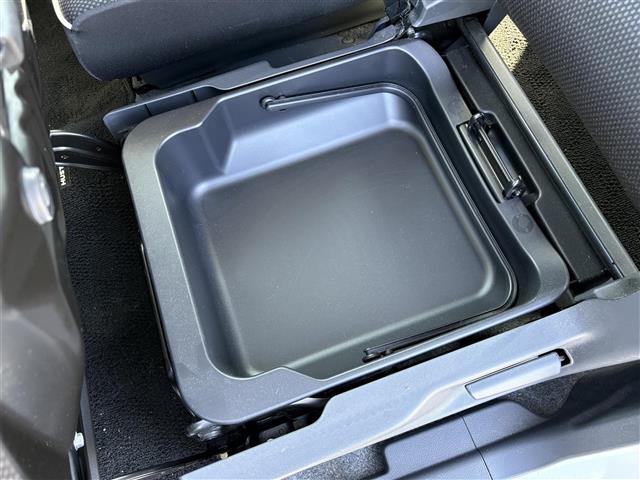 ハスラー Ｇ　ナビ（ＣＤ／ＤＶＤ／ＢＴ／ＳＤ）　フルセグテレビ　衝突軽減ブレーキ　運転席シートヒーター　ＥＴＣ　オートエアコン　アイドリングストップ　スマートキー　プッシュスタートボタン　ベンチシート（26枚目）