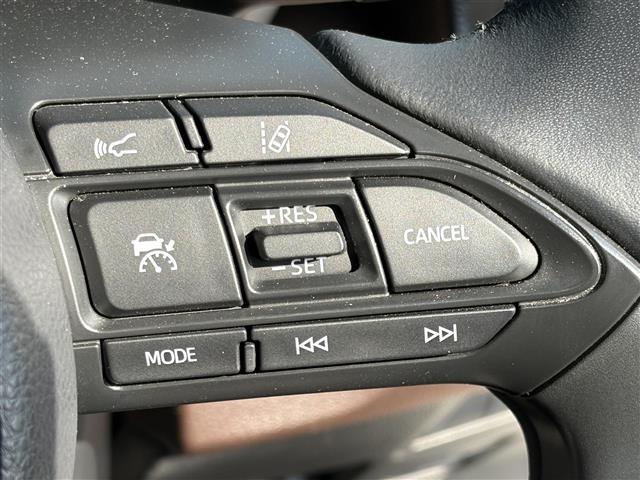 ヤリスクロス ハイブリッドＺ　ナビ（ＢＴ／ＵＳＢ／Ｍｉｒａｃａｓｔ）　モデリスタエアロ　パノラマビュー　フルセグテレビ　テレビキャンセラー　プリクラッシュセーフティ　レーンキープアシスト　ブラインドスポットモニター（5枚目）