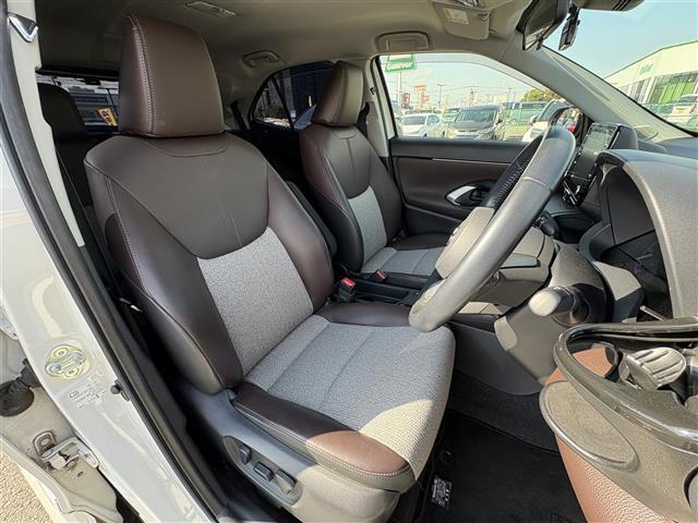 ヤリスクロス ハイブリッドＺ　ナビ（ＢＴ／ＵＳＢ／Ｍｉｒａｃａｓｔ）　モデリスタエアロ　パノラマビュー　フルセグテレビ　テレビキャンセラー　プリクラッシュセーフティ　レーンキープアシスト　ブラインドスポットモニター（25枚目）