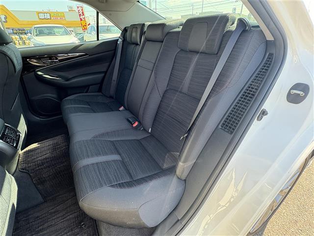 クラウンハイブリッド アスリートＳ　純正ナビ（ＣＤ／ＤＶＤ／ＵＳＢ／ＡＵＸ／ＢＴ）　バックカメラ　フルセグテレビ　レーダークルーズコントロール　テレビキャンセラー　コーナーセンサー　ＥＴＣ　ドライブレコーダー　ステアリングヒーター（33枚目）