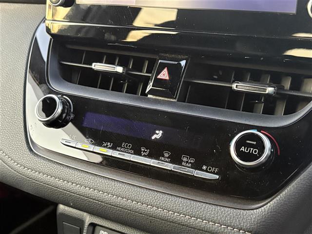 カローラツーリング ハイブリッド　ダブルバイビー　ナビ（ＢＴ／ＣＤ／ＤＶＤ／ＵＳＢ／Ｍｉｒａｃａｓｔ）　バックカメラ　フルセグテレビ　プリクラッシュセーフティ　ブラインドスポットモニター　コーナーセンサー　ブレーキホールド　オートハイビーム（17枚目）