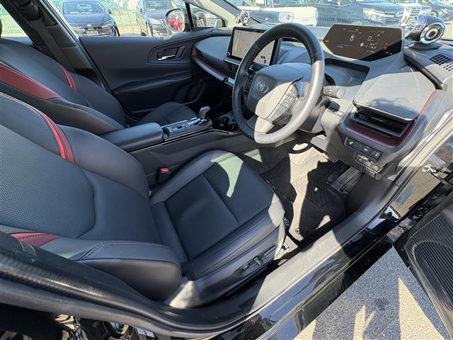 プリウス Ｚ　純正ナビ（ＢＴ／Ｍｉｒａｃａｓｔ／ＵＳＢ）　全方位カメラ　フルセグテレビ　純正プレミアムスピーカー　ＡＣ１００Ｖ　レーダークルーズコントロール　プリクラッシュセーフティ　ブラインド　スポットモニター（25枚目）