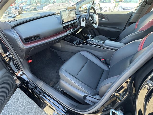 プリウス Ｚ　純正ナビ（ＢＴ／Ｍｉｒａｃａｓｔ／ＵＳＢ）　全方位カメラ　フルセグテレビ　純正プレミアムスピーカー　ＡＣ１００Ｖ　レーダークルーズコントロール　プリクラッシュセーフティ　ブラインド　スポットモニター（27枚目）